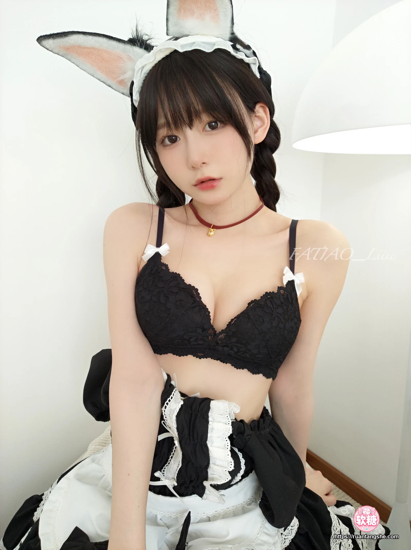 迷之呆梨 迷之呆梨 NO.029 - Fantia 2022年12月会员合集(8期)