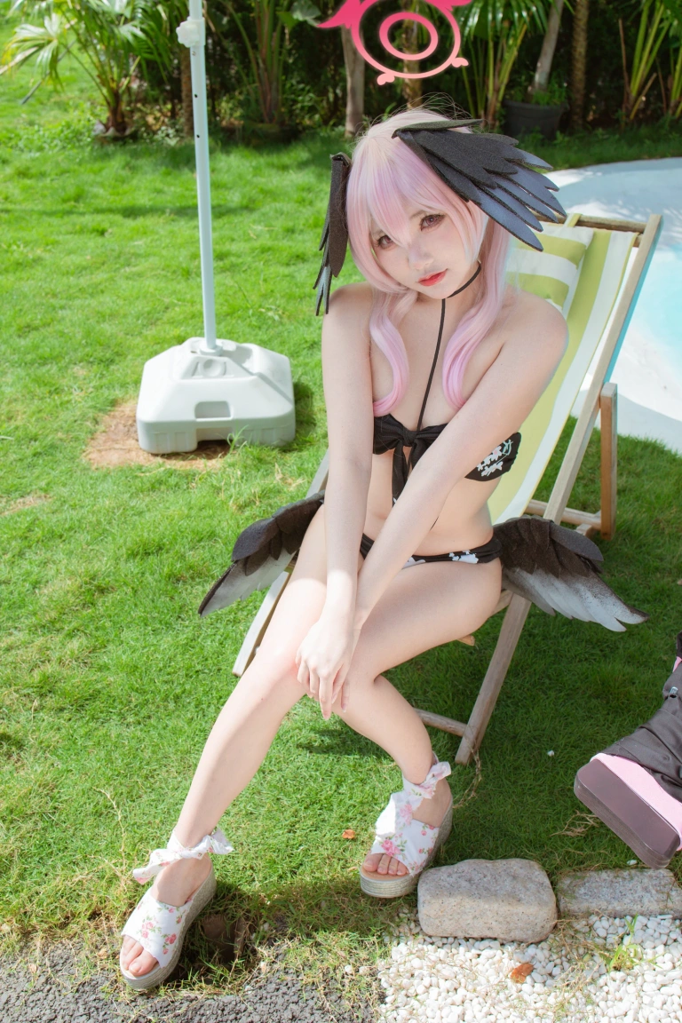 是一只熊仔《下江小春》写真图集 100P｜在线预览与图包下载