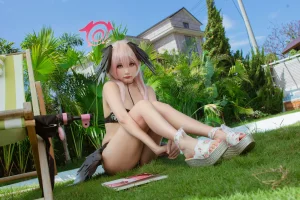 是一只熊仔《下江小春》写真图集 100P｜在线预览与图包下载