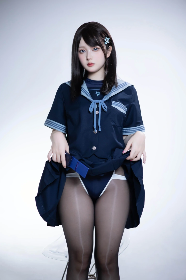 屿鱼《竞泳》写真图集 28P｜在线预览与图包下载