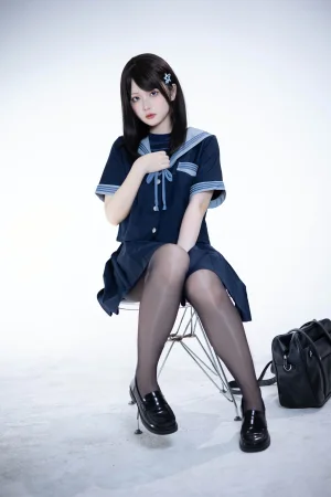 屿鱼《竞泳》写真图集 28P｜在线预览与图包下载