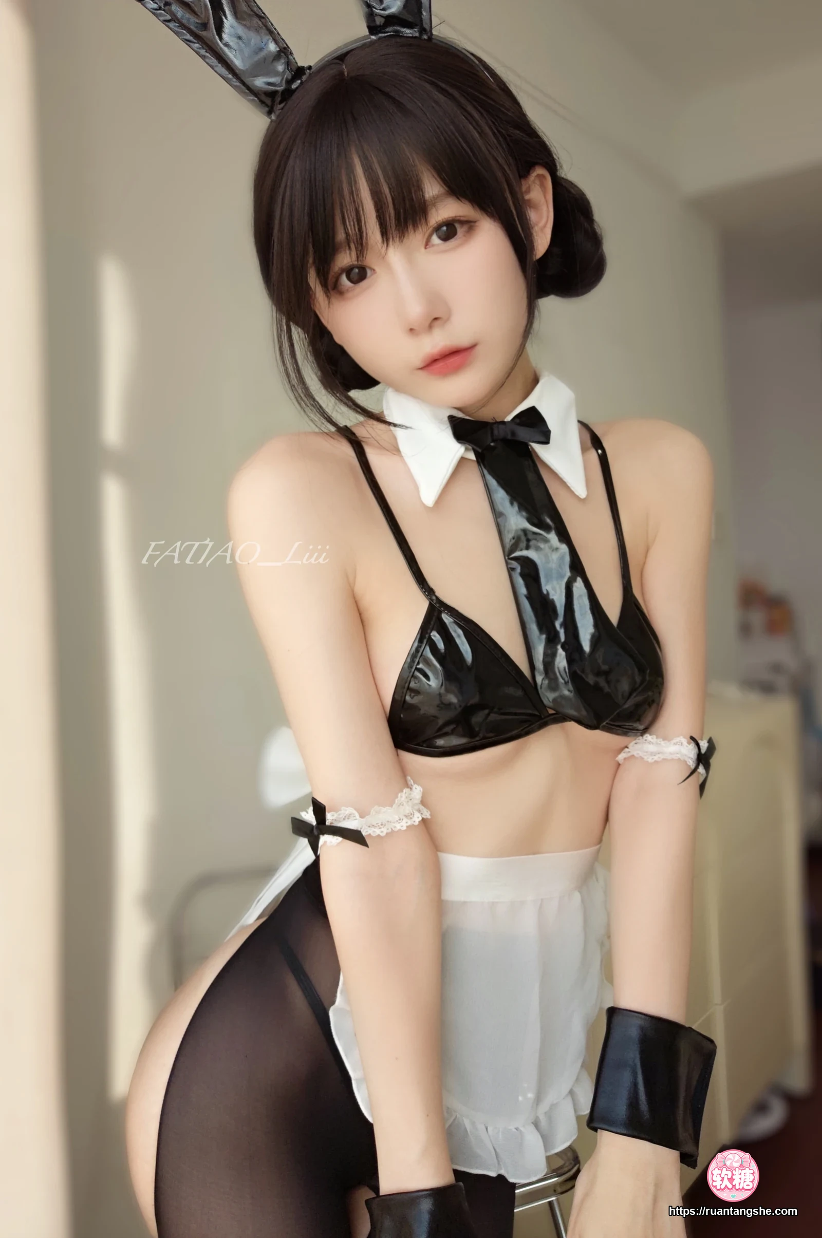 迷之呆梨 迷之呆梨 NO.030 - Fantia 2023年01月会员合集(10期)