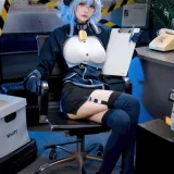 九柒喵《蔚蓝档案 天雨亚子》写真图集 46P｜在线预览与图包下载