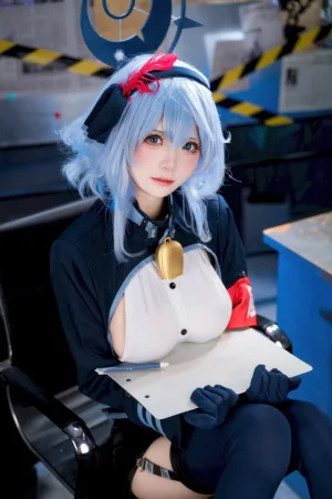 九柒喵《蔚蓝档案 天雨亚子》写真图集 46P｜在线预览与图包下载