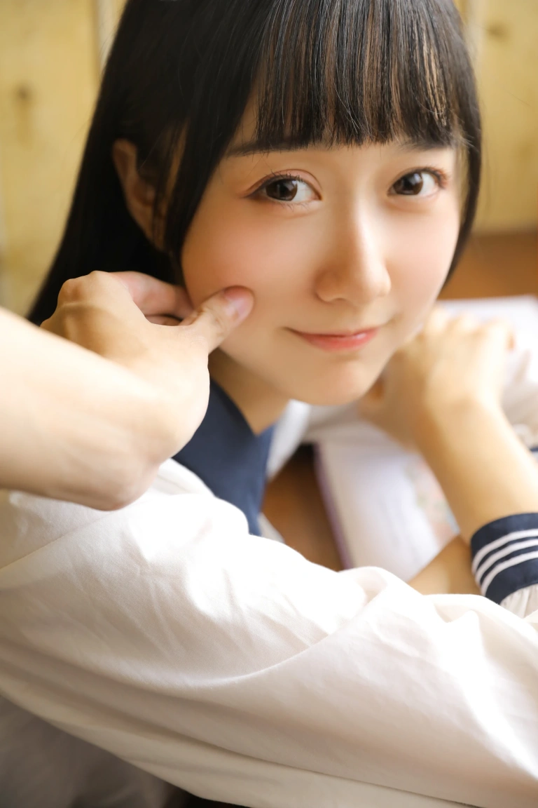 木棉棉《绵相随 JK水手服》写真图集 32P｜在线预览与图包下载