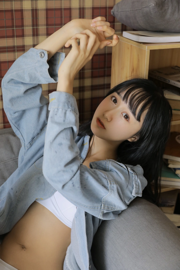 木棉棉《绵相随 性感小可爱》写真图集 22P｜在线预览与图包下载