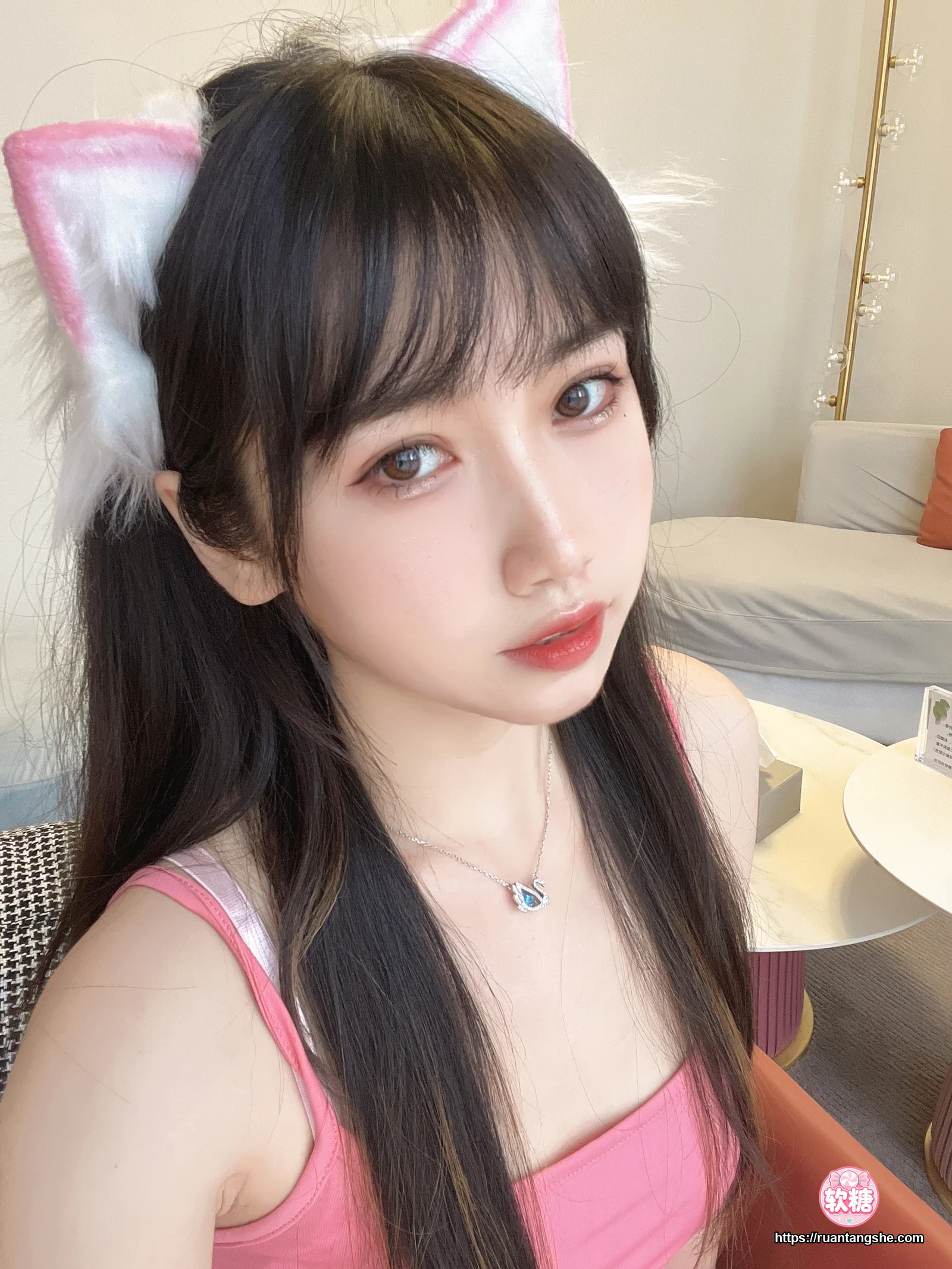 不呆猫 不呆猫 NO.032 - 浴室粉色激凸人妻
