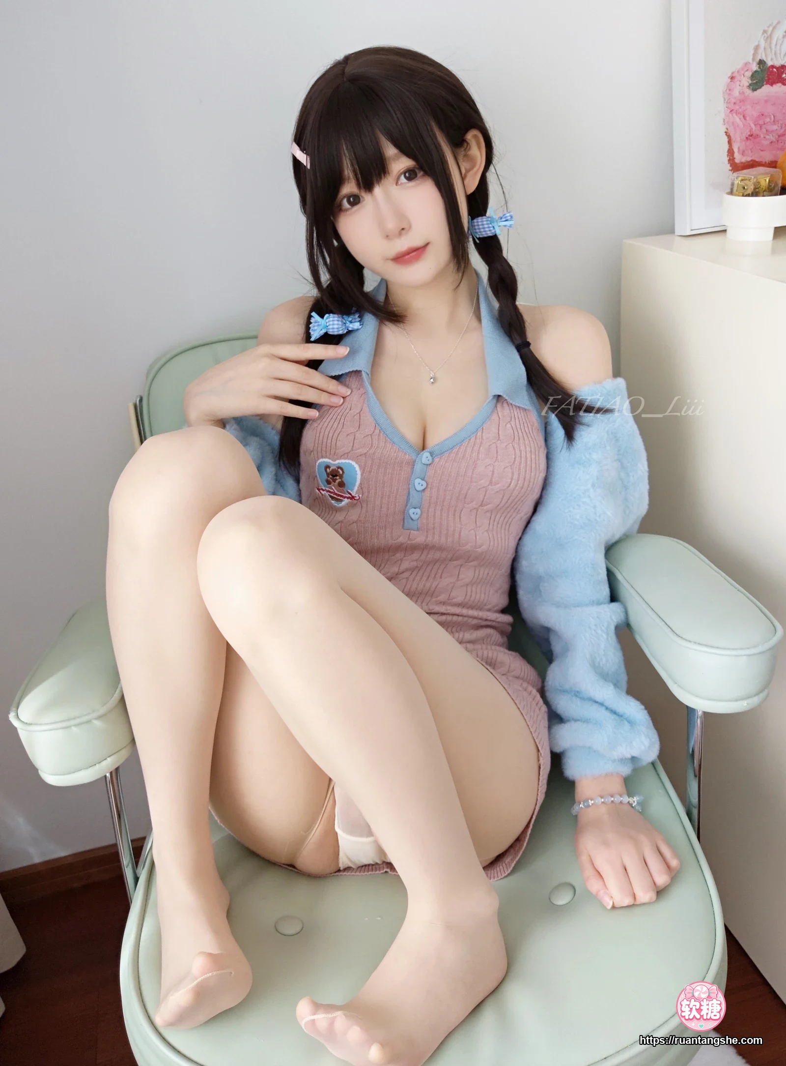 迷之呆梨 迷之呆梨 NO.032 - Fantia 2023年03月会员合集(10期)
