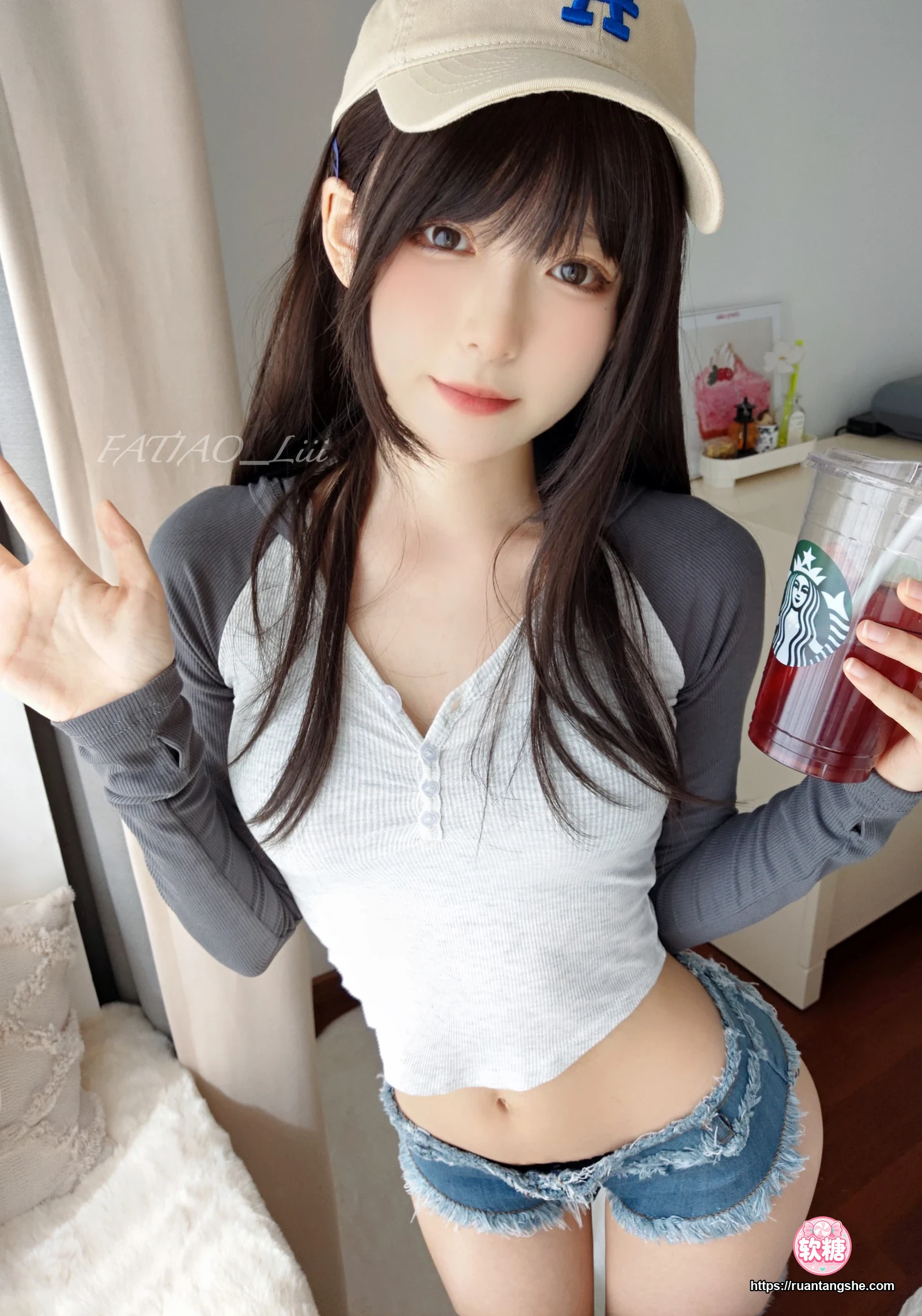 迷之呆梨 迷之呆梨 NO.032 - Fantia 2023年03月会员合集(10期)