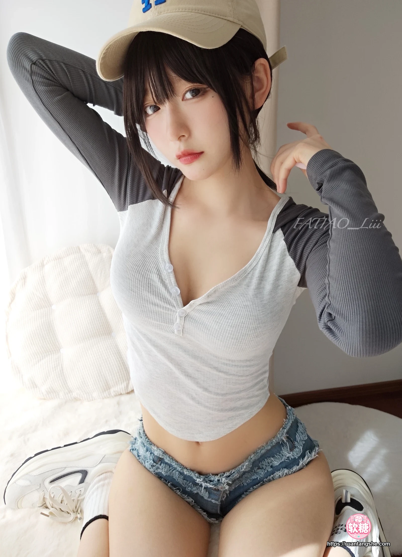 迷之呆梨 迷之呆梨 NO.032 - Fantia 2023年03月会员合集(10期)