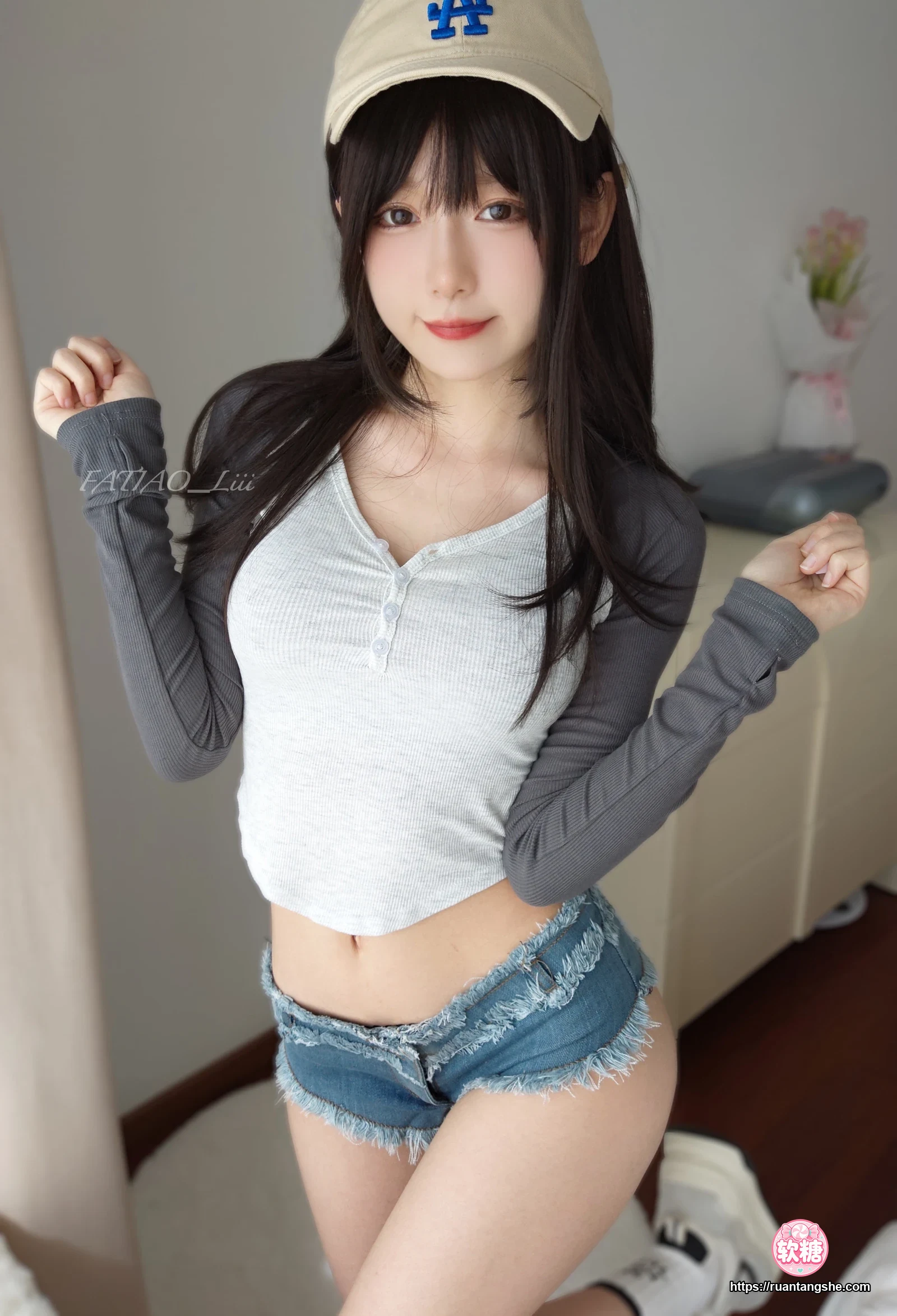 迷之呆梨 迷之呆梨 NO.032 - Fantia 2023年03月会员合集(10期)