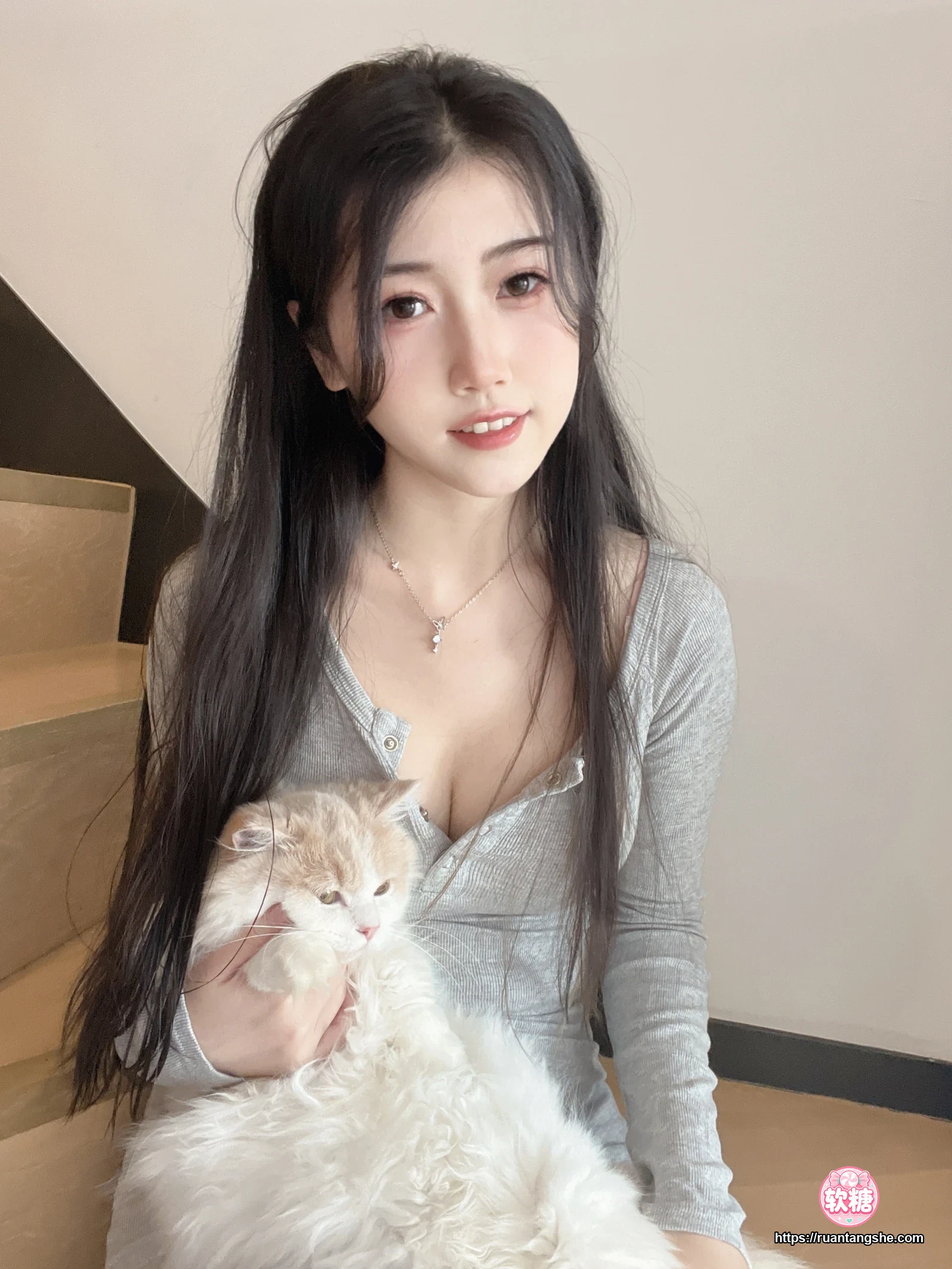 不呆猫 不呆猫 NO.033 - 居家猫猫女友
