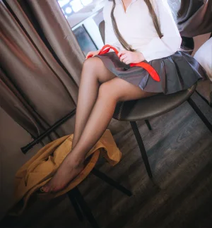 恩田直幸《麻衣学姐》写真图集 63P｜在线预览与图包下载
