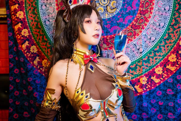 阿包也是兔娘《弓凛兔女郎》写真图集 20P｜在线预览与图包下载