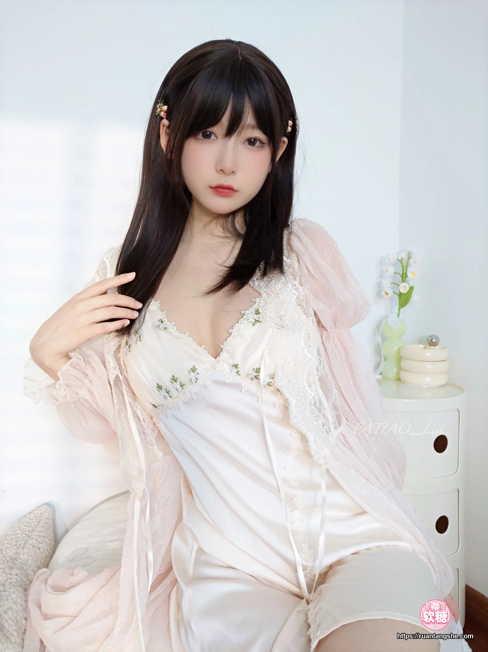 迷之呆梨 迷之呆梨 NO.034 - Fantia 2023年05月会员合集(8期)