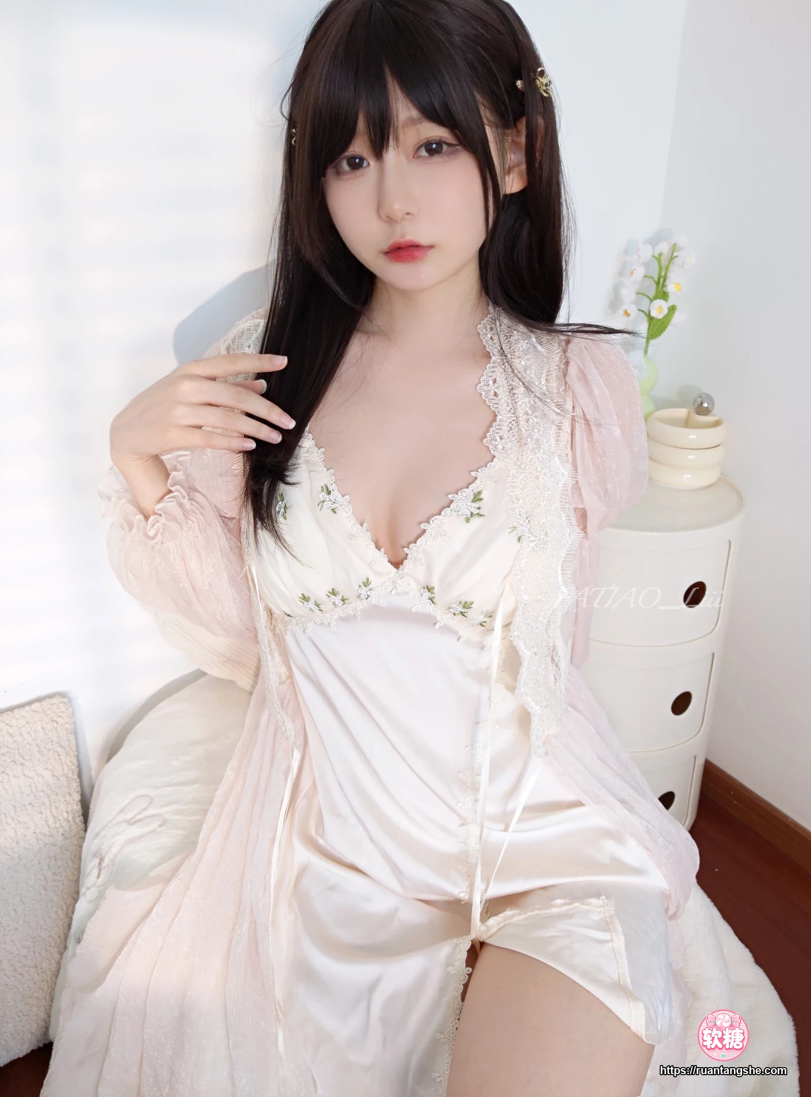 迷之呆梨 迷之呆梨 NO.034 - Fantia 2023年05月会员合集(8期)