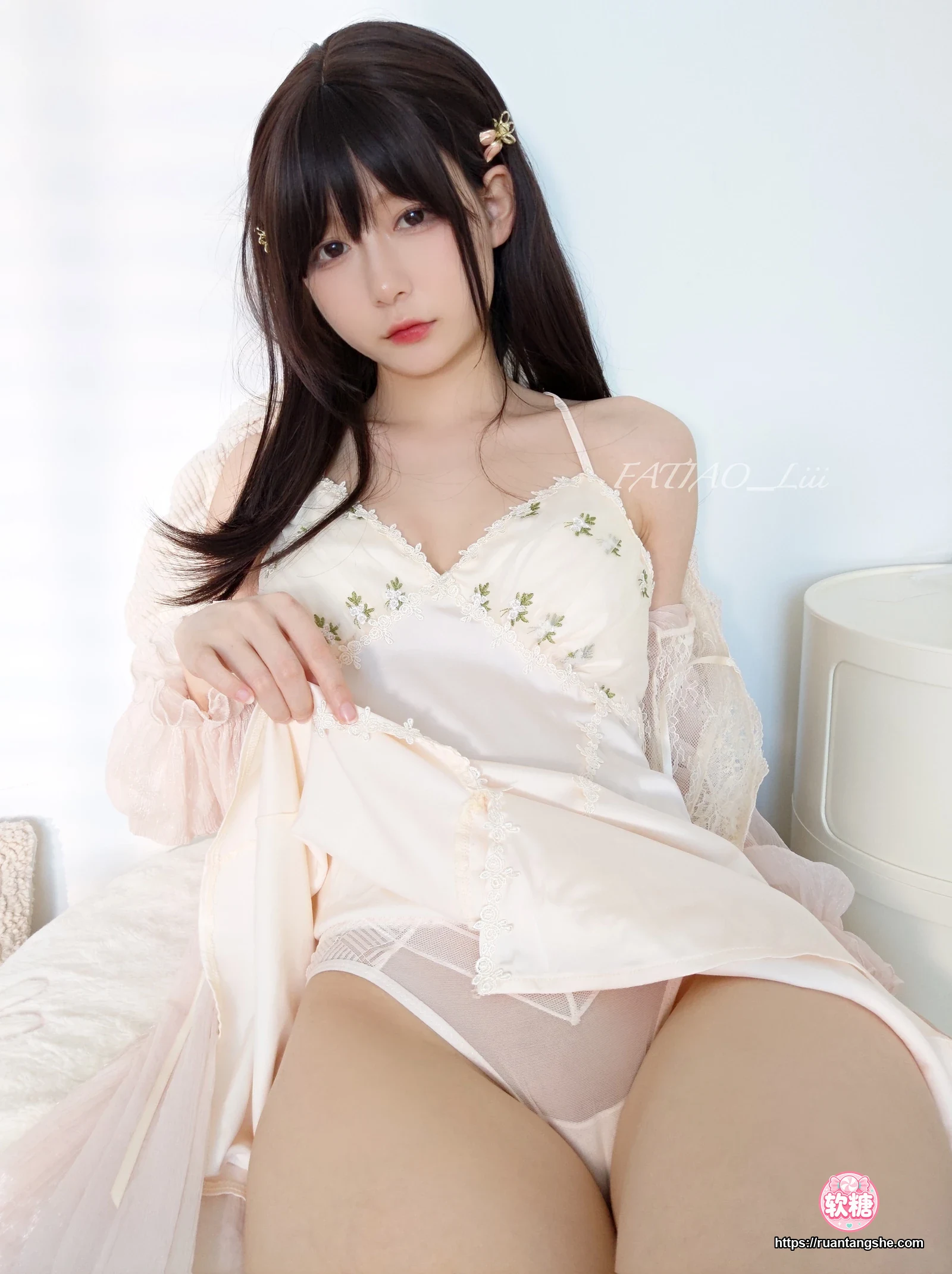 迷之呆梨 迷之呆梨 NO.034 - Fantia 2023年05月会员合集(8期)