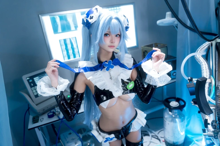 九柒喵《Nikke 汉赛尔》写真图集 38P｜在线预览与图包下载