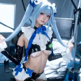 九柒喵《Nikke 汉赛尔》写真图集 38P｜在线预览与图包下载