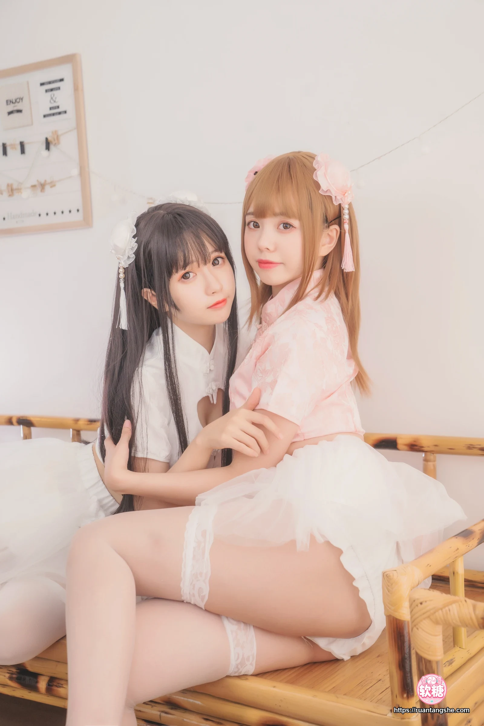 前羽 前羽 NO.035 - 四人成双女友 (宅夏&小野&白金)