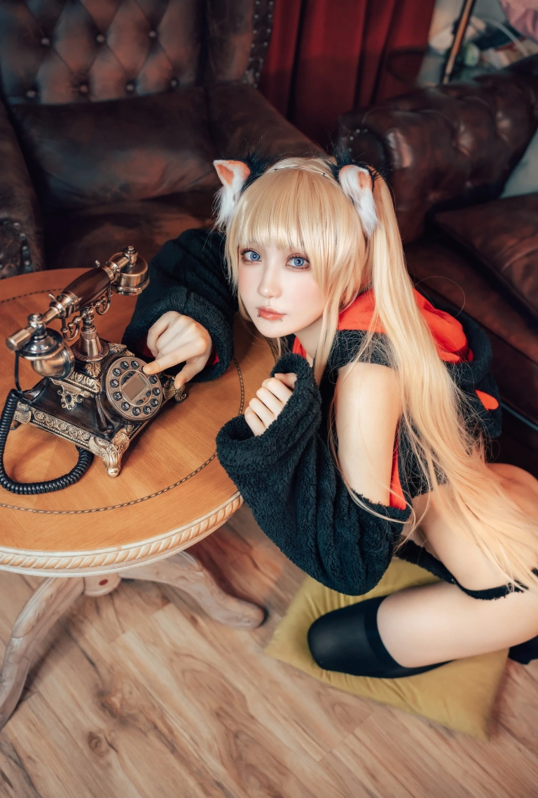 阿包也是兔娘《小猫咪能有什么坏心眼呢》写真图集 19P｜在线预览与图包下载