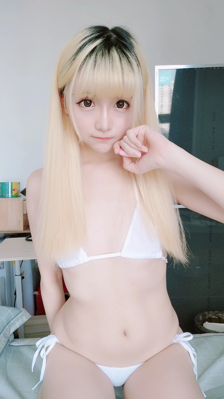 星之迟迟《定制 6-29 和服》写真图集 61P+3V｜在线预览与图包下载