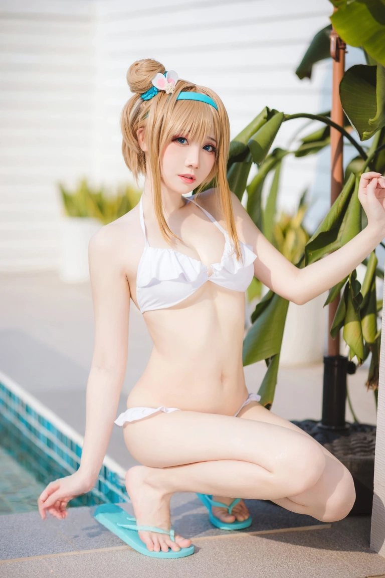 焖焖碳《少女前线 索米泳装》写真图集 46P｜在线预览与图包下载