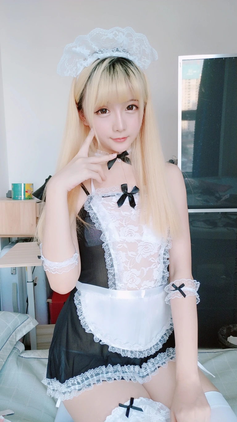 星之迟迟《定制 6-29 女仆》写真图集 61P+1V｜在线预览与图包下载