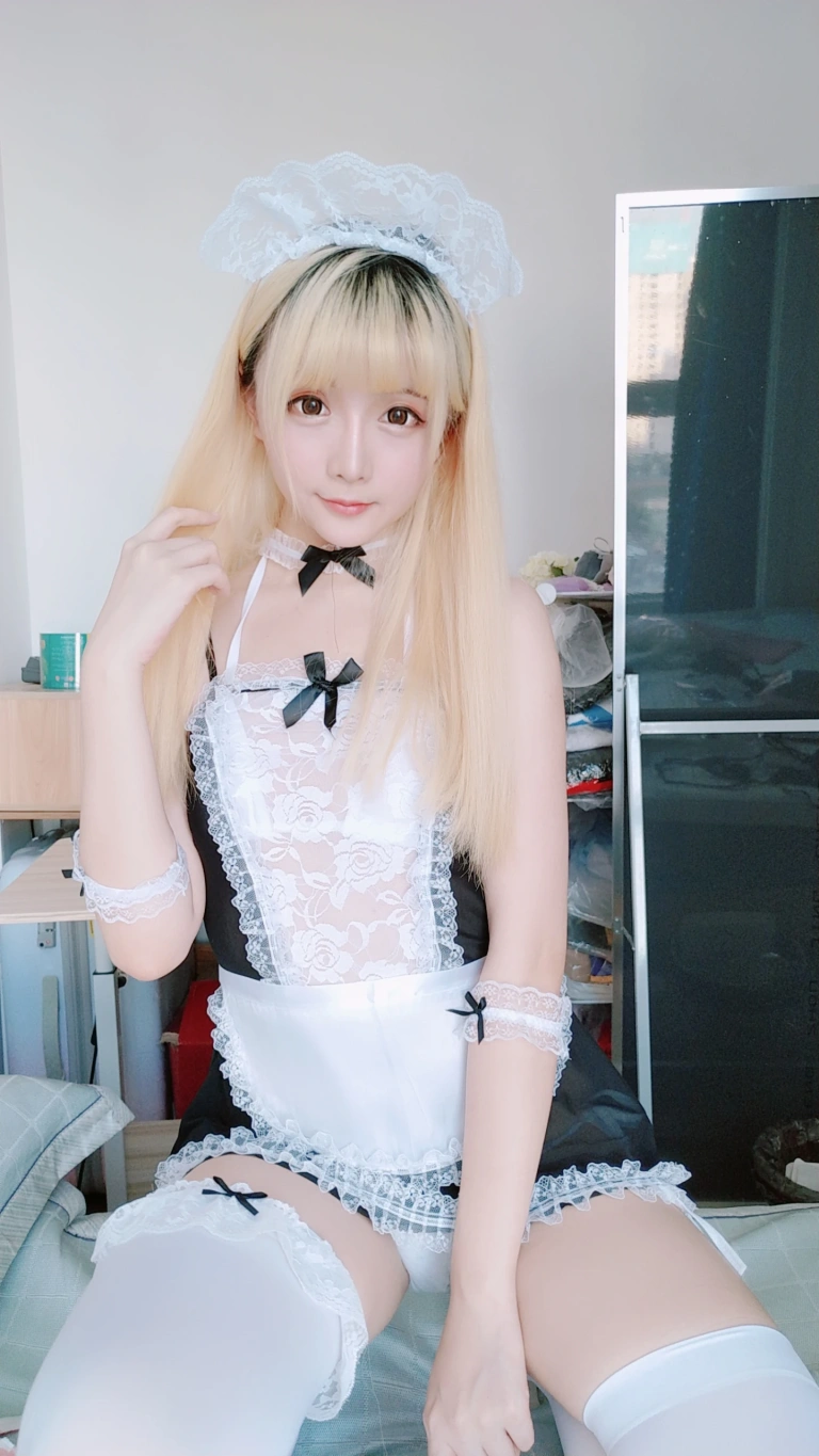 星之迟迟《定制 6-29 女仆》写真图集 61P+1V｜在线预览与图包下载