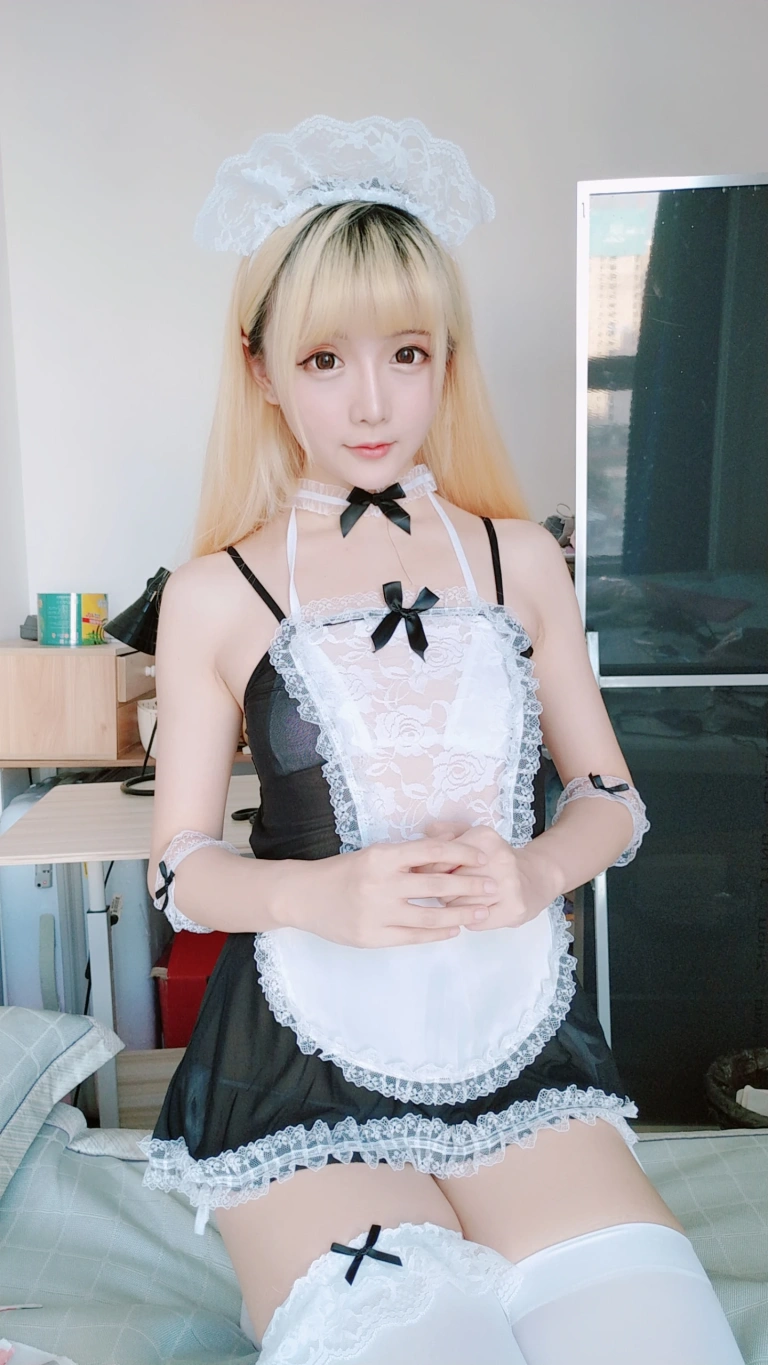 星之迟迟《定制 6-29 女仆》写真图集 61P+1V｜在线预览与图包下载