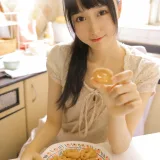 木棉棉《绵相随 厨娘》写真图集 8P｜在线预览与图包下载