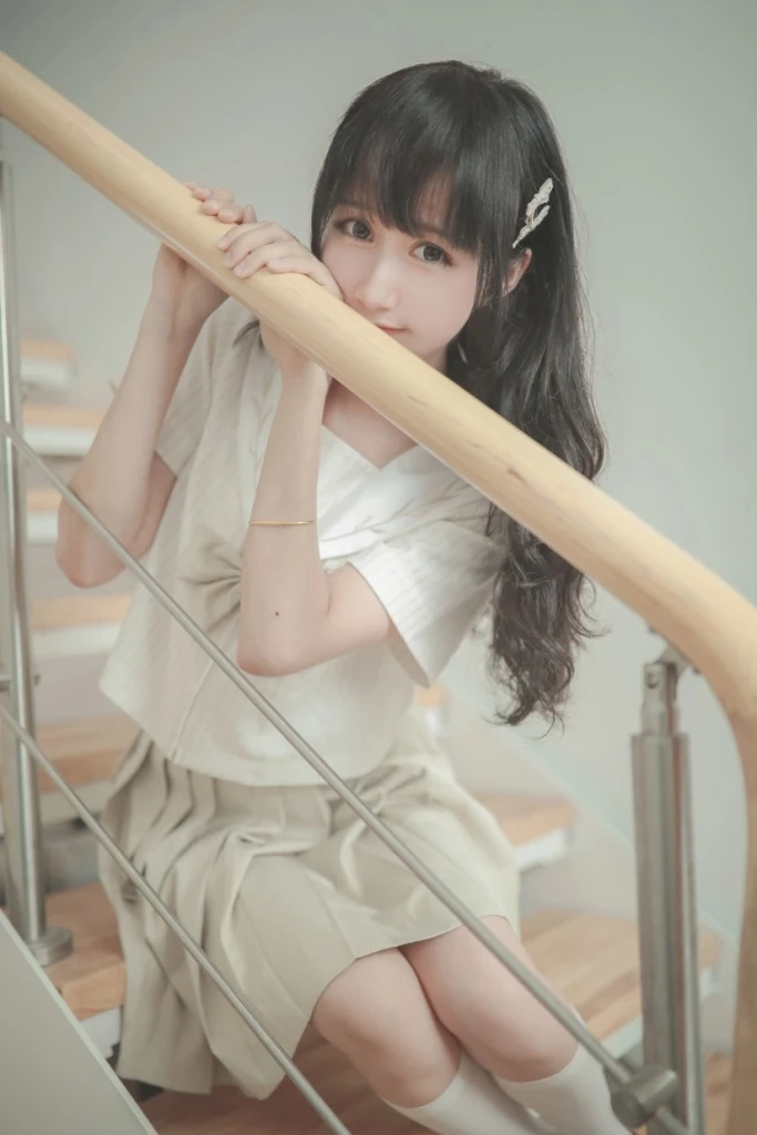 木棉棉《水手服》写真图集 19P｜在线预览与图包下载