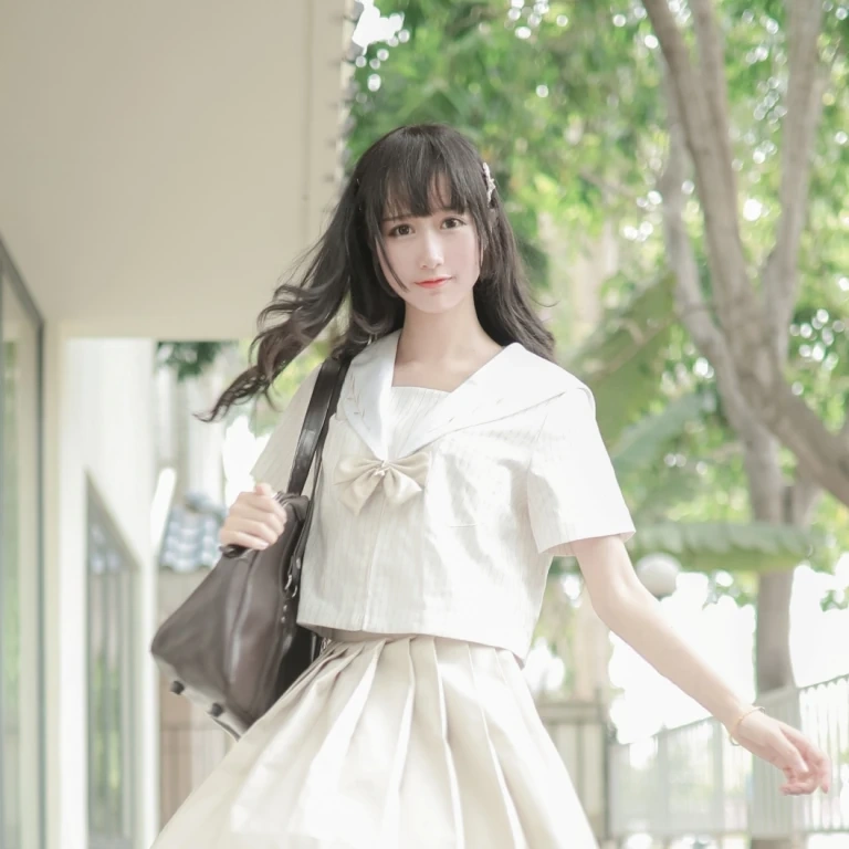 木棉棉《水手服》写真图集 19P｜在线预览与图包下载