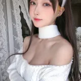 阿包也是兔娘《纯欲女友》写真图集 34P｜在线预览与图包下载