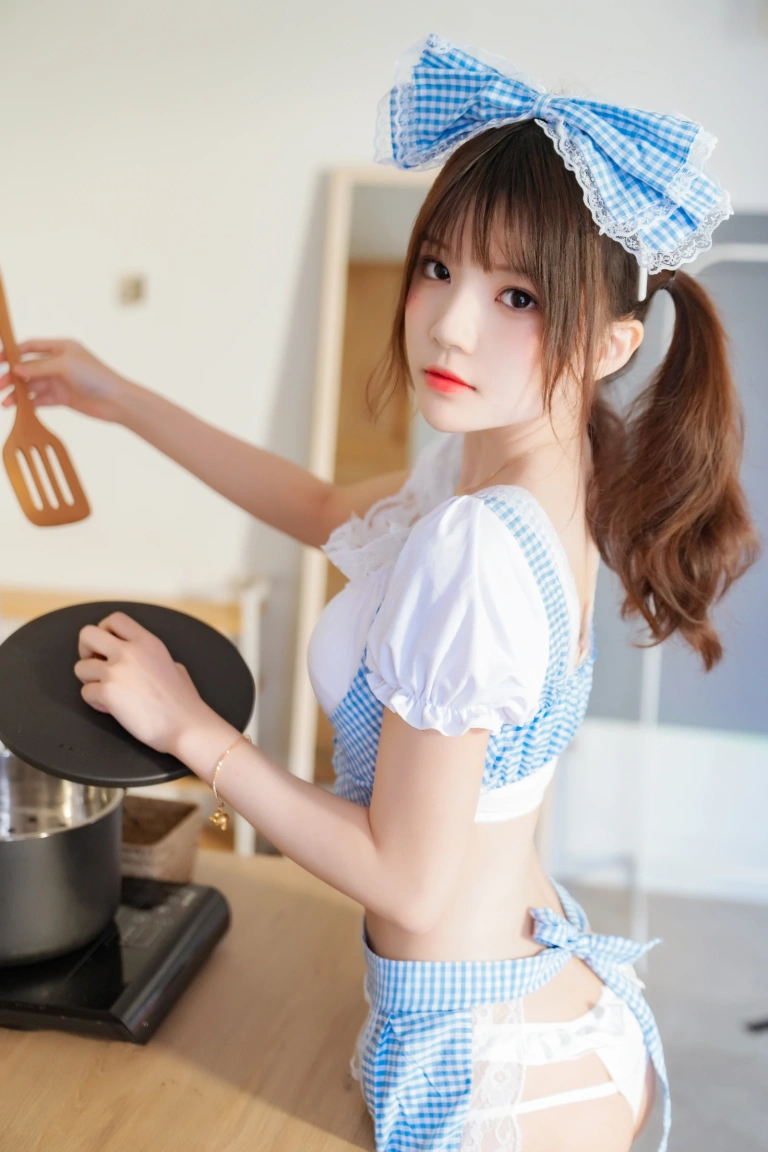 桜桃喵《小娇妻》写真图集 34P｜在线预览与图包下载