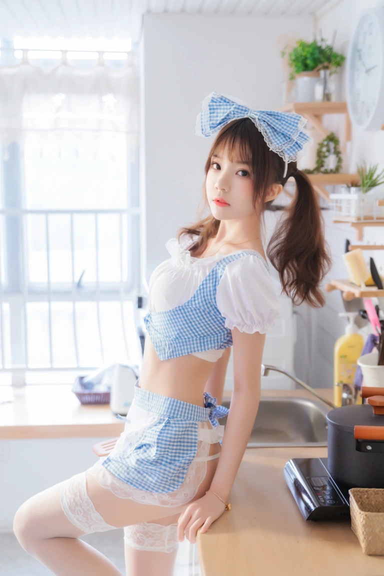 桜桃喵《小娇妻》写真图集 34P｜在线预览与图包下载