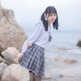 木棉棉《海边JK》写真图集 40P｜在线预览与图包下载