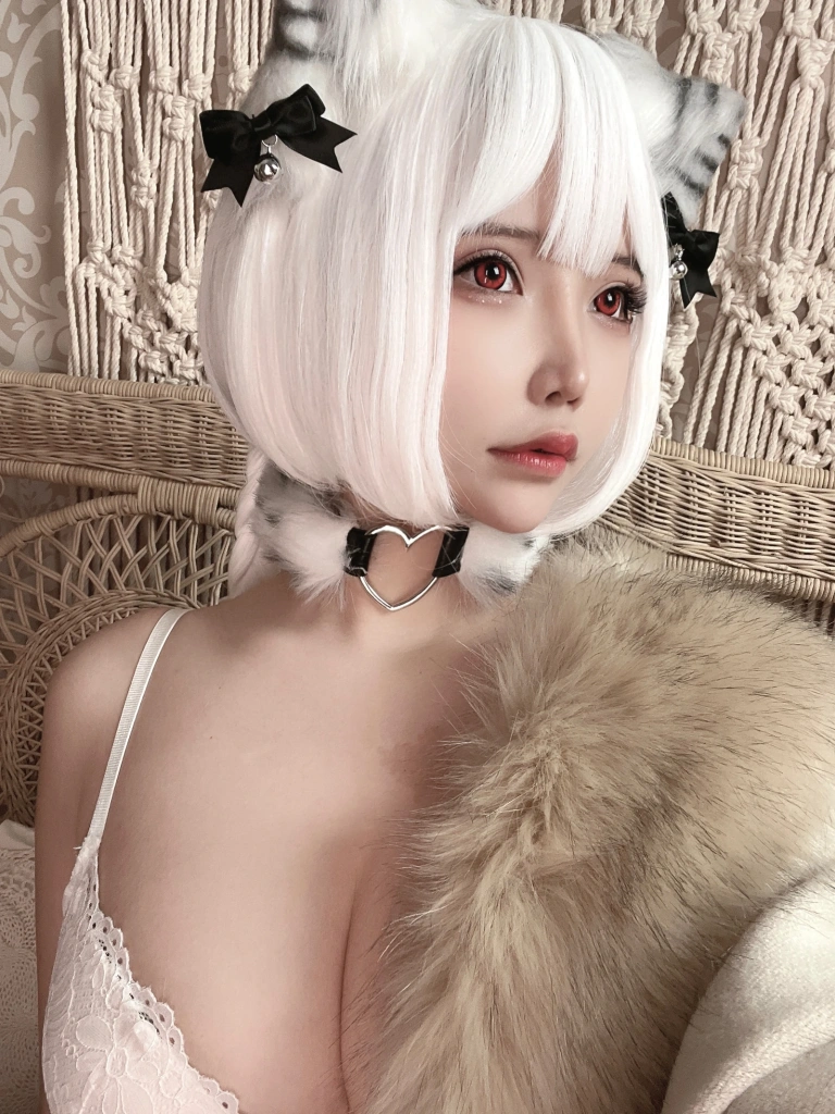 抱走莫子《虎年专辑 小脑斧》写真图集 51P+2V｜在线预览与图包下载