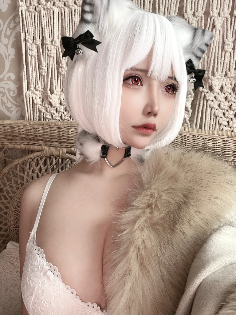 抱走莫子《虎年专辑 小脑斧》写真图集 51P+2V｜在线预览与图包下载
