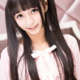 神楽坂真冬《粉白条纹》写真图集 106P+1V｜在线预览与图包下载