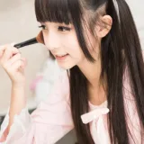 神楽坂真冬《粉白条纹》写真图集 106P+1V｜在线预览与图包下载