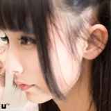 神楽坂真冬《粉白条纹》写真图集 106P+1V｜在线预览与图包下载