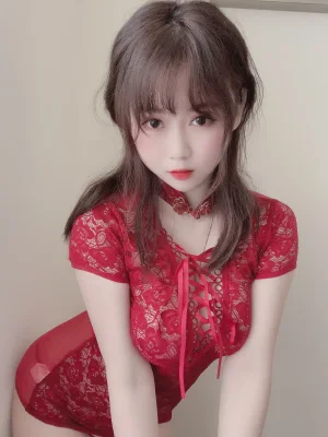 依酱《红色旗袍》写真图集 25P｜在线预览与图包下载