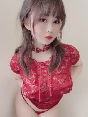 依酱《红色旗袍》写真图集 25P｜在线预览与图包下载