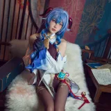 阿包也是兔娘《2021.11月舰长图包 原神 甘雨》写真图集 30P｜在线预览与图包下载