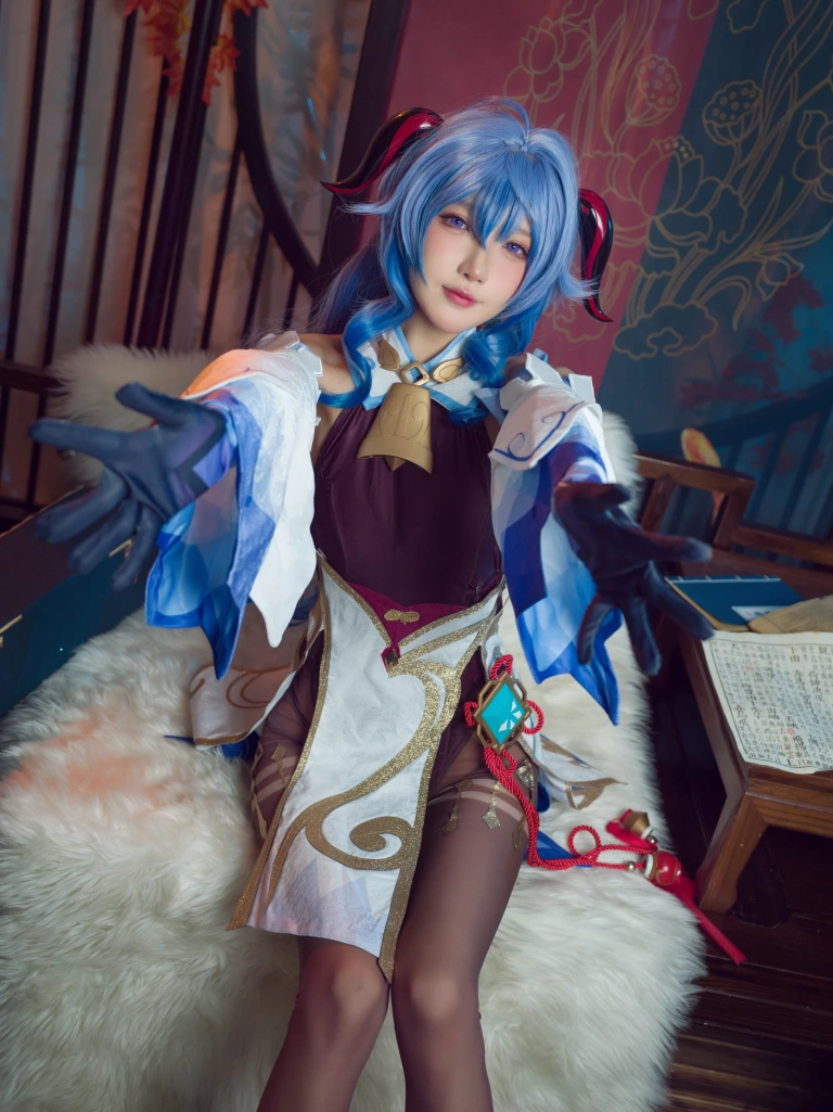 阿包也是兔娘《2021.11月舰长图包 原神 甘雨》写真图集 30P｜在线预览与图包下载
