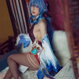 阿包也是兔娘《2021.11月舰长图包 原神 甘雨》写真图集 30P｜在线预览与图包下载