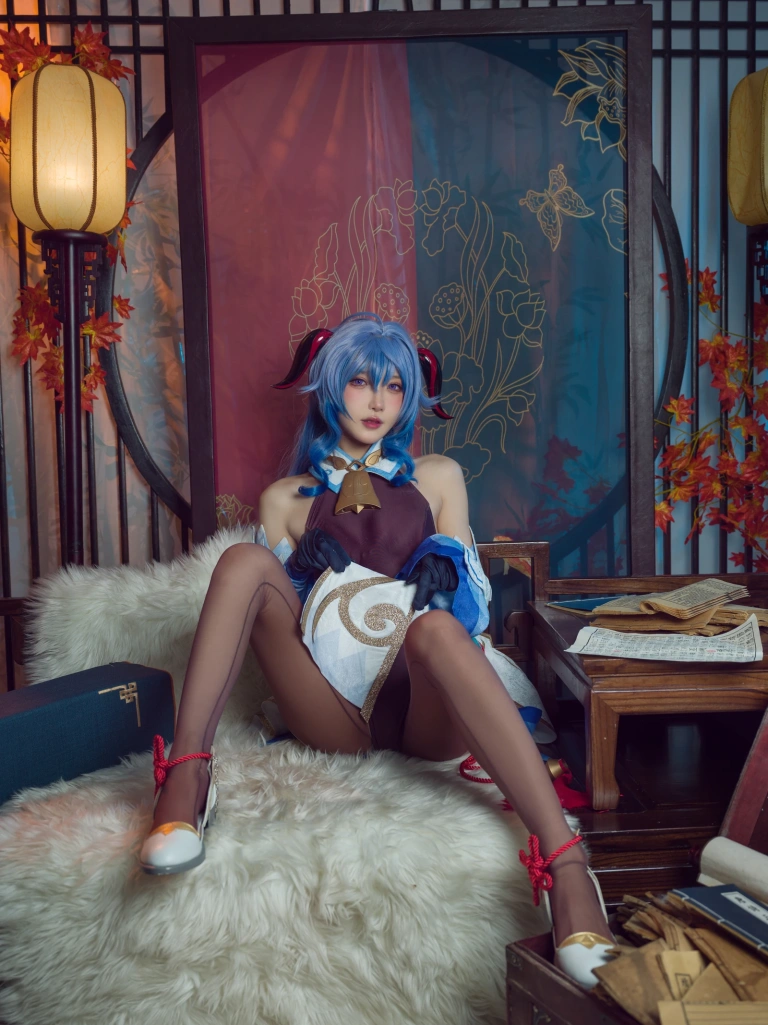 阿包也是兔娘《2021.11月舰长图包 原神 甘雨》写真图集 30P｜在线预览与图包下载