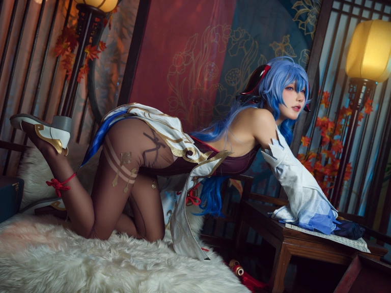 阿包也是兔娘《2021.11月舰长图包 原神 甘雨》写真图集 30P｜在线预览与图包下载