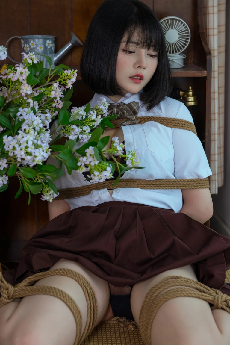 七月喵子《潮汐（&云溪溪）》写真图集 34P｜在线预览与图包下载